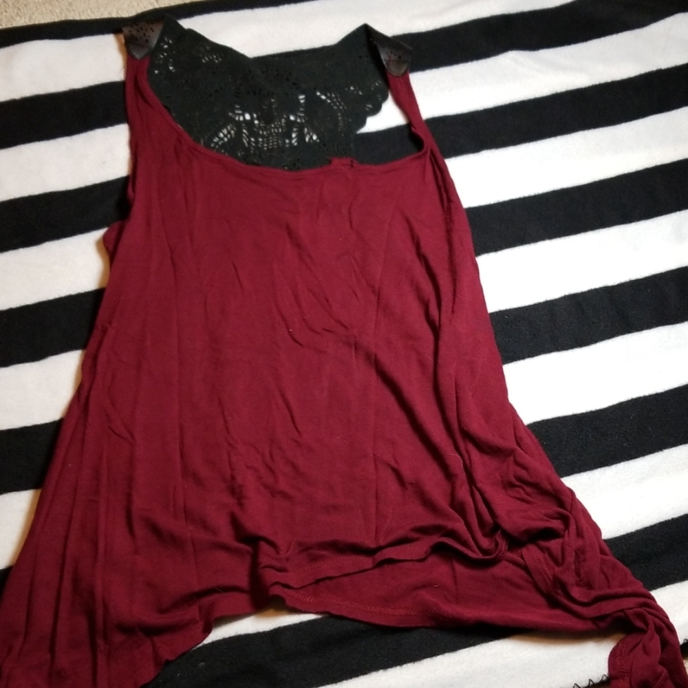 Maroon tank